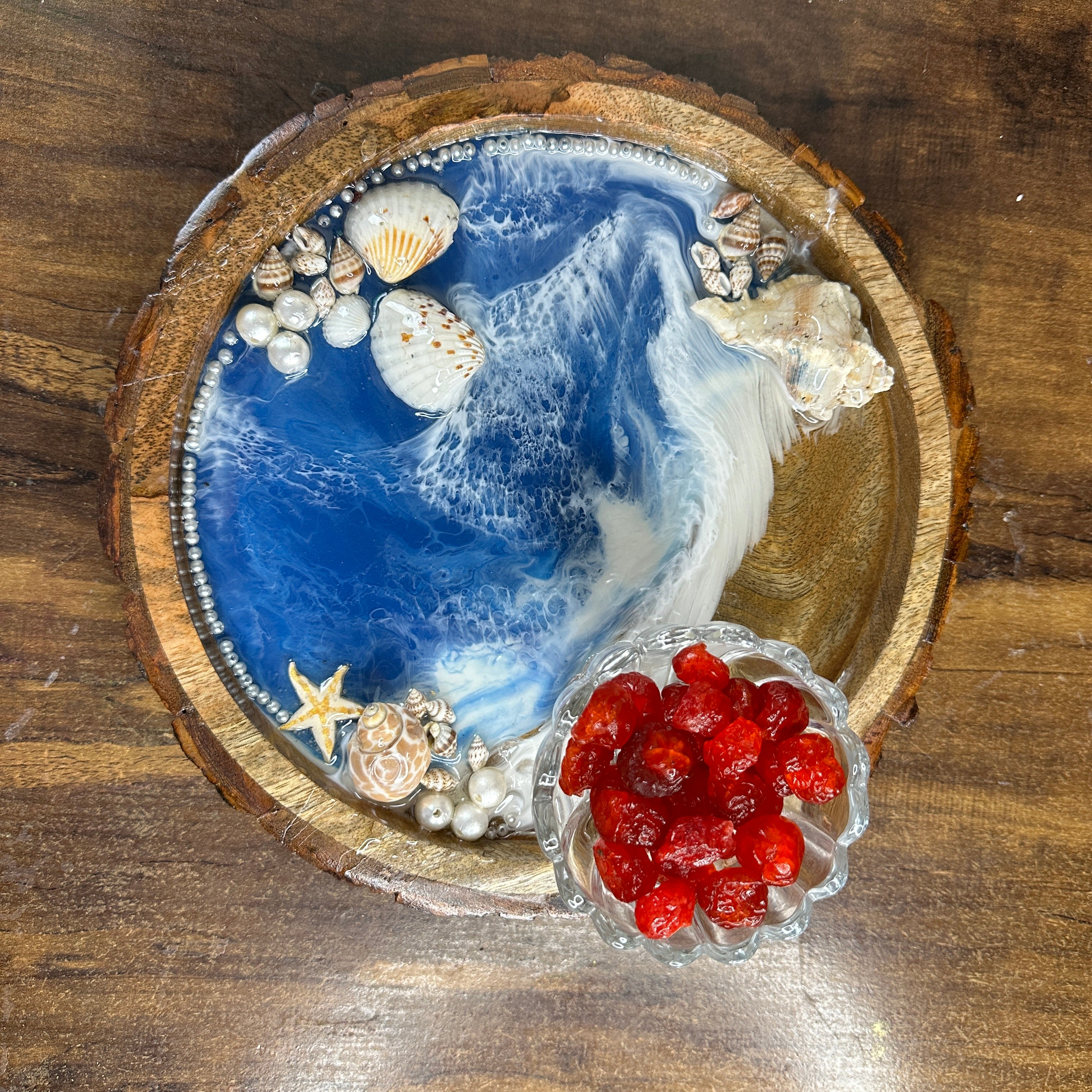 10 inch ocean tray with white pearls and sea shells