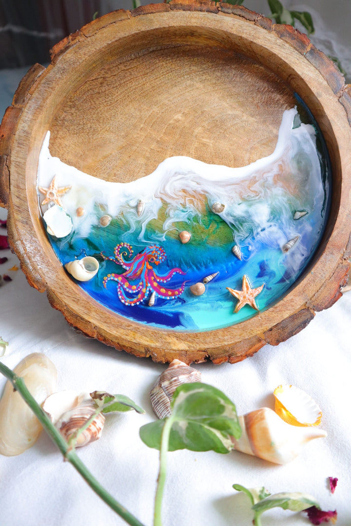 Epoxy Ocean Wooden Circular Tray | Octopus Epoxy Tray |  Beach Theme Resin Serving Tray