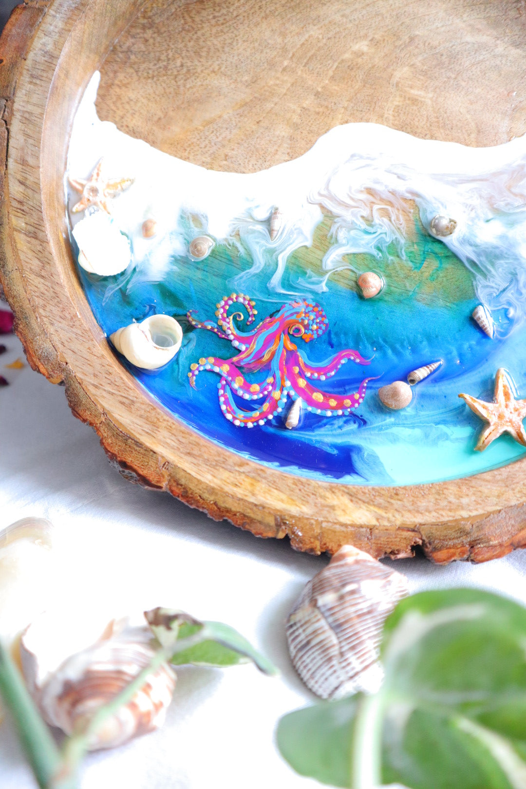 Epoxy Ocean Wooden Circular Tray | Octopus Epoxy Tray |  Beach Theme Resin Serving Tray