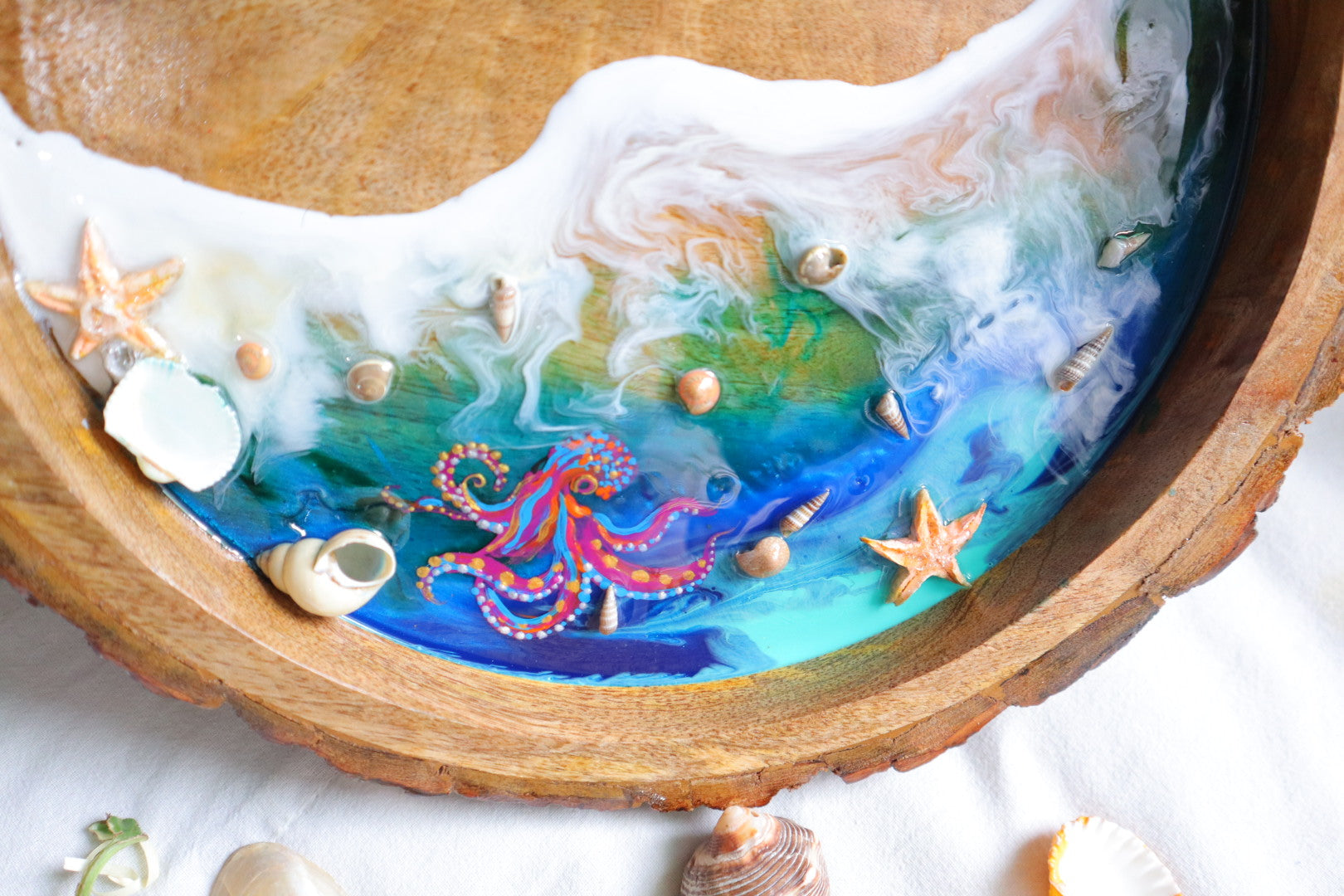 Epoxy Ocean Wooden Circular Tray | Octopus Epoxy Tray |  Beach Theme Resin Serving Tray
