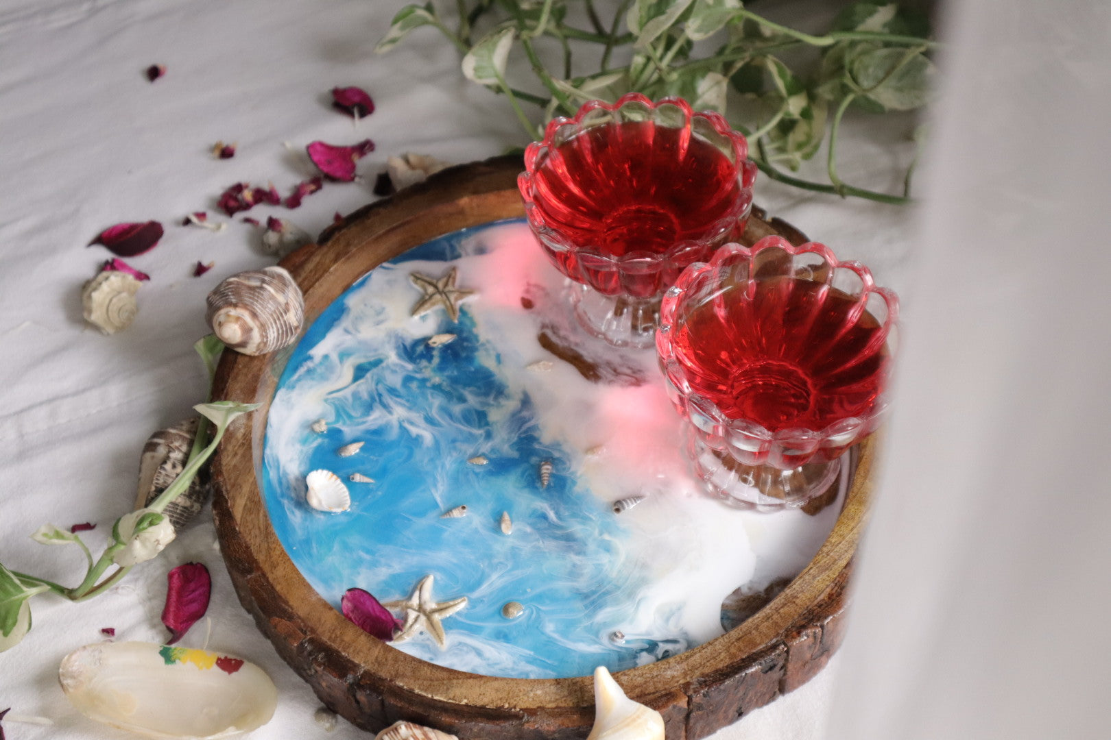 Epoxy Ocean Wooden Circular Tray  with handmade star fish | Epoxy Tray |  Beach Theme Resin Serving Tray